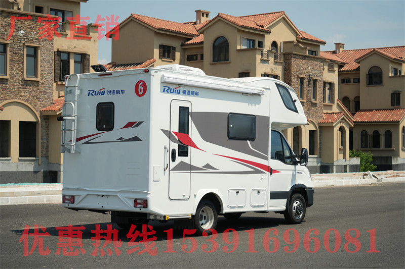 v90自行式b型房車 新款大通V90房車,創(chuàng)新布局空間大,同級(jí)最大雙人床隨便滾