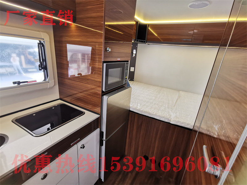 6米內(nèi)越野房車 300多萬的越野房車,全花在了這個地方,怪不得超硬核