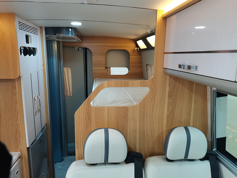 上汽大通V90長軸高頂B型房車2 上汽大通V90長軸高頂B型房車2