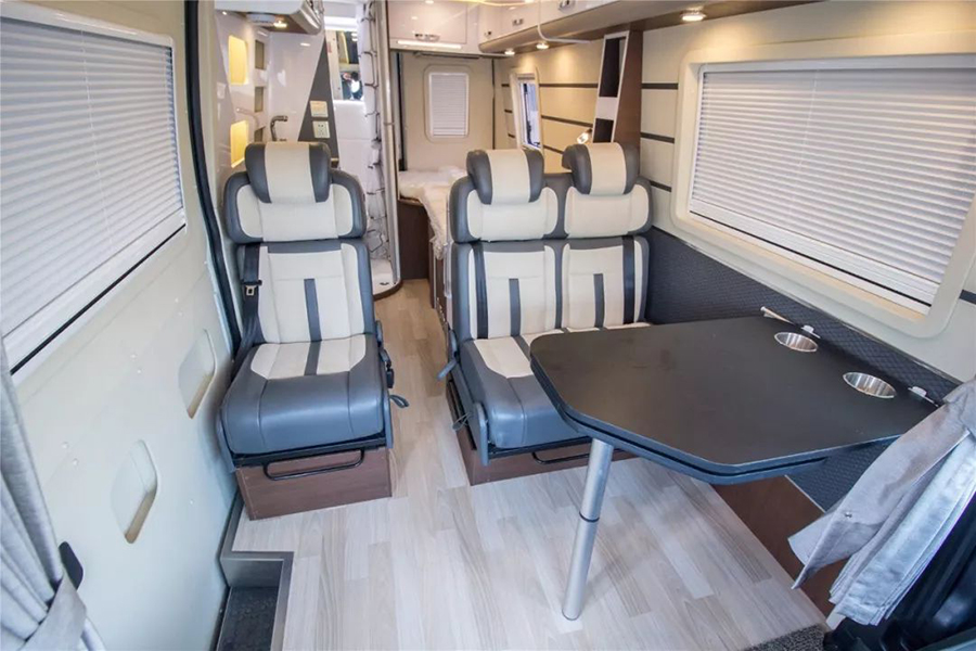 程力房車-依維柯歐勝B型房車豎床版2 程力房車-依維柯歐勝B型房車豎床版