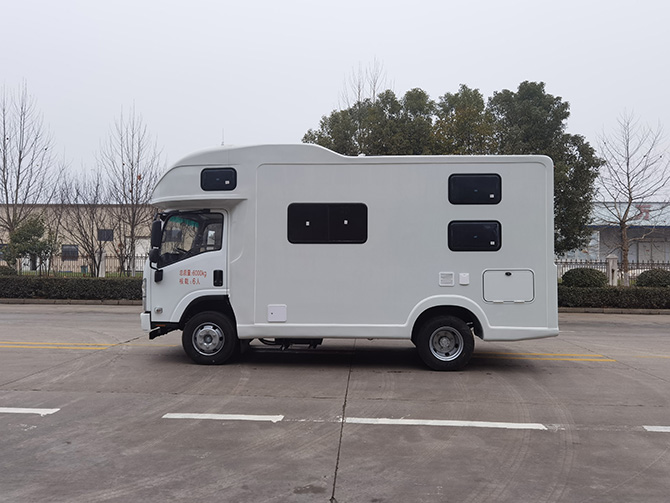 慶鈴五十鈴700P自動擋房車