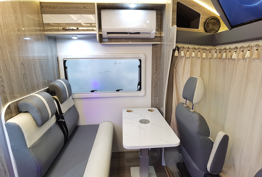 中恒房車-上汽大通V90小額頭C型房車內(nèi)飾2 中恒房車-上汽大通V90小額頭C型房車內(nèi)飾2