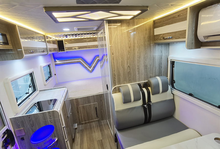 中恒房車-上汽大通V90小額頭C型房車內(nèi)飾3 中恒房車-上汽大通V90小額頭C型房車內(nèi)飾3