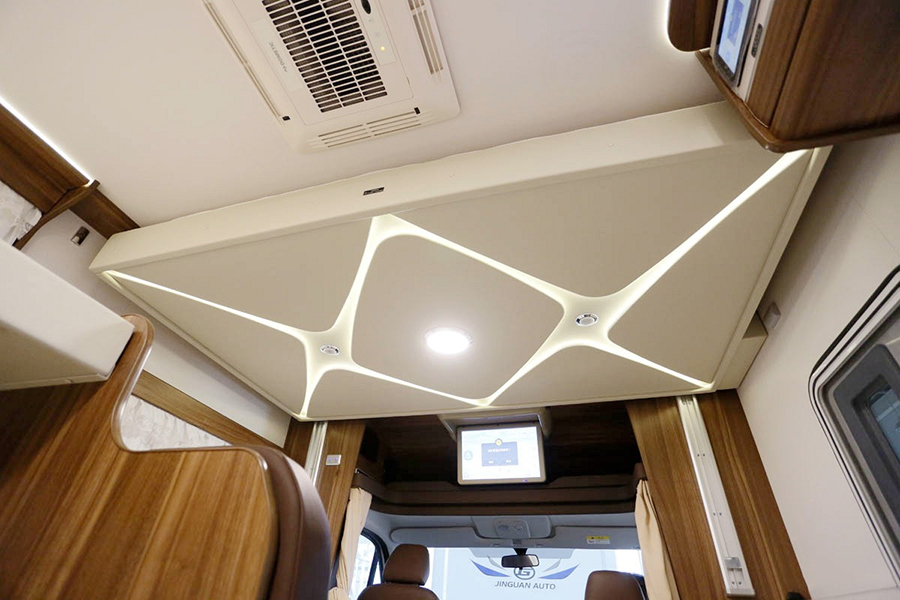 程力房車-依維柯歐勝小額頭T型房車3 程力房車-依維柯歐勝小額頭T型房車