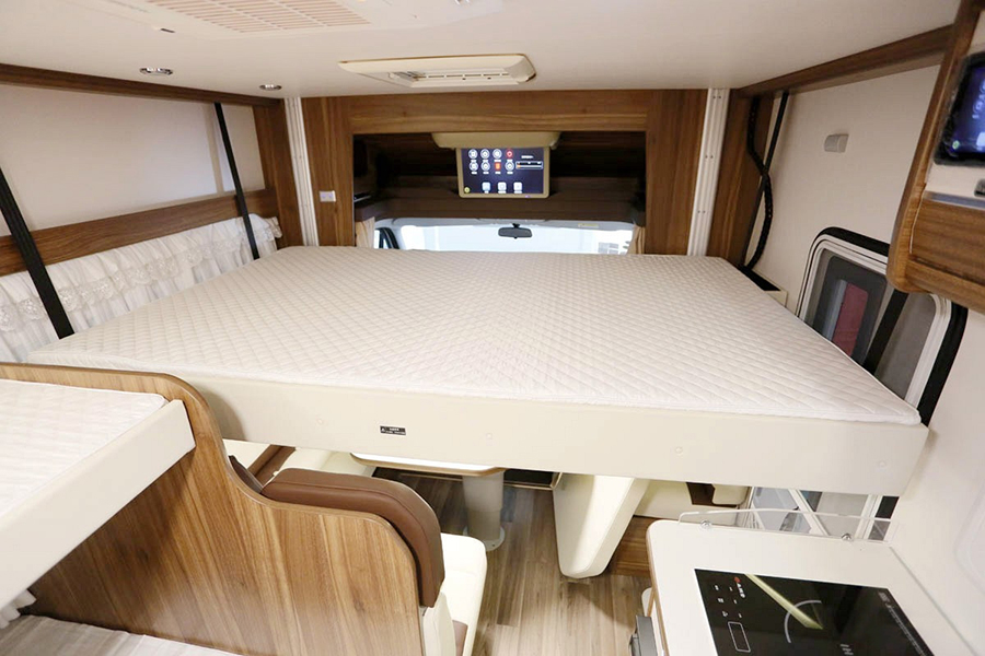 程力房車-依維柯歐勝小額頭T型房車4 程力房車-依維柯歐勝小額頭T型房車