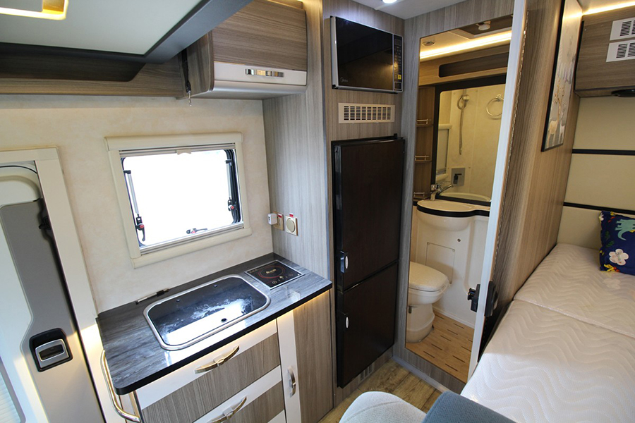 程力房車-依維柯歐勝小額頭T型房車8 程力房車-依維柯歐勝小額頭T型房車