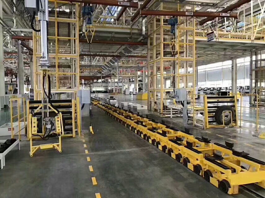 現(xiàn)代化、自動(dòng)化的流水生產(chǎn)線1