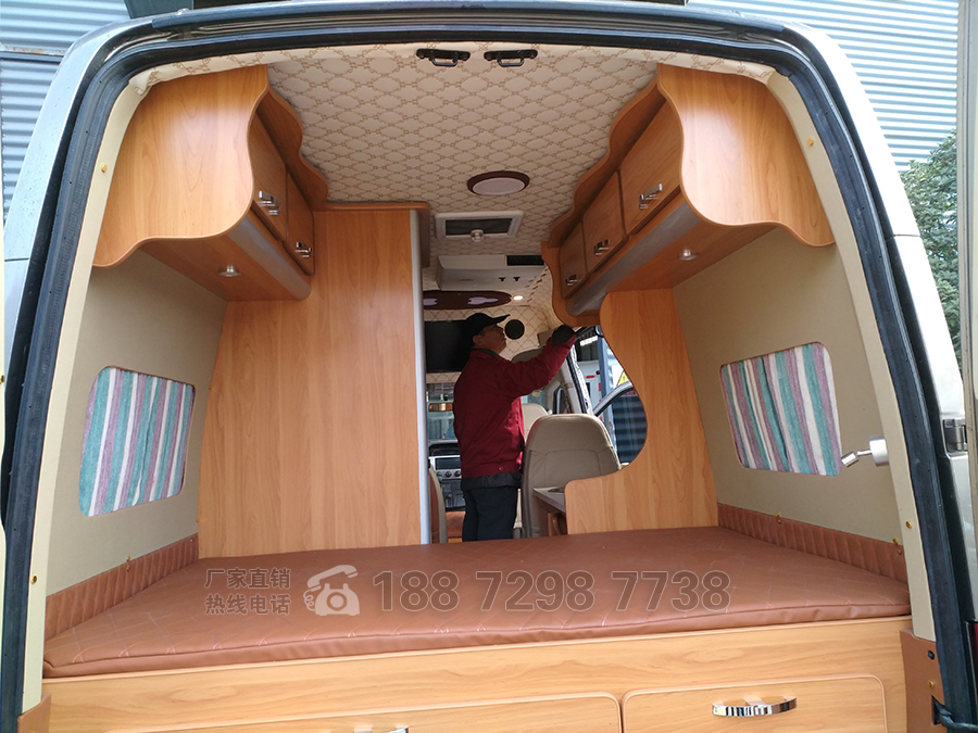 程力大通V80長軸高頂自動擋B型房車 程力大通V80長軸高頂自動擋B型房車