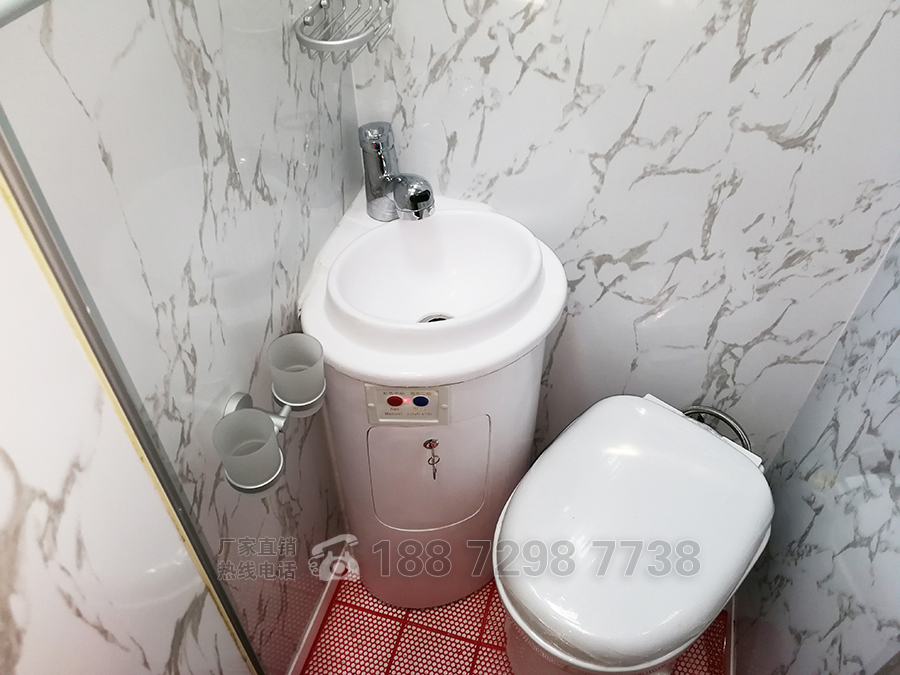 程力大通V80長(zhǎng)軸高頂自動(dòng)擋房車內(nèi)飾5 程力大通V80長(zhǎng)軸高頂自動(dòng)擋房車內(nèi)飾5