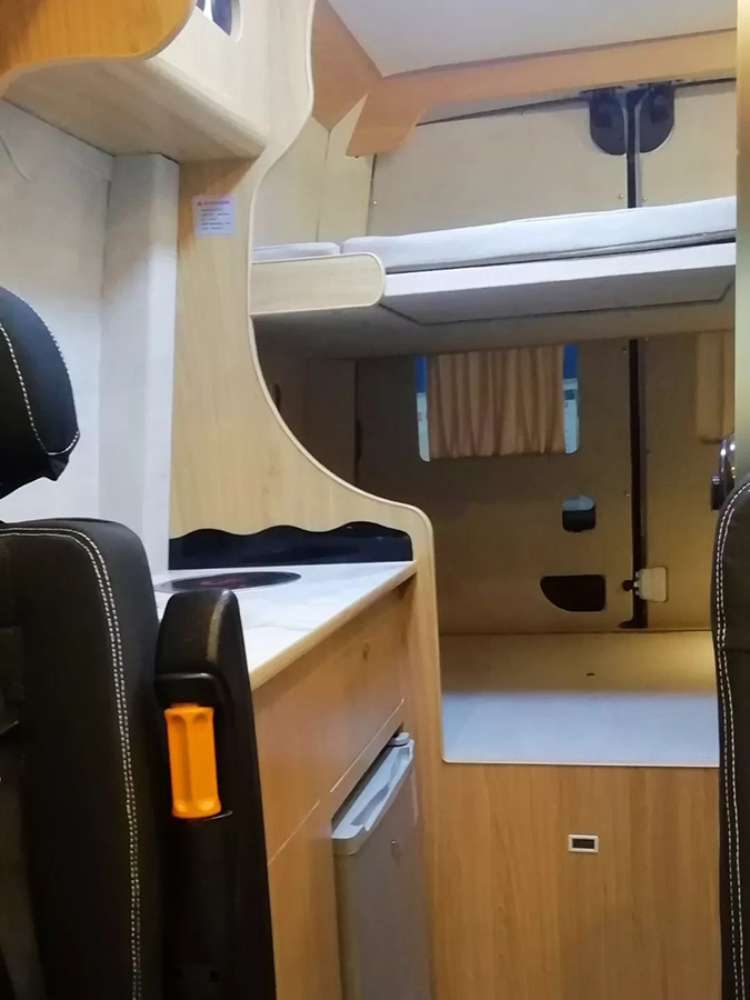 程力房車(chē)-上汽大通國(guó)六長(zhǎng)軸高頂房車(chē)7 程力房車(chē)-上汽大通國(guó)六長(zhǎng)軸高頂房車(chē)7