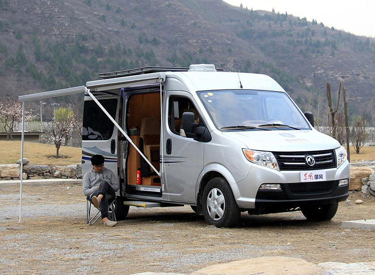 東風(fēng)御風(fēng)短軸房車遮陽棚 房車遮陽棚