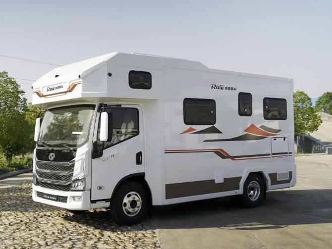 上汽躍進(jìn)H500硬派輕卡房車